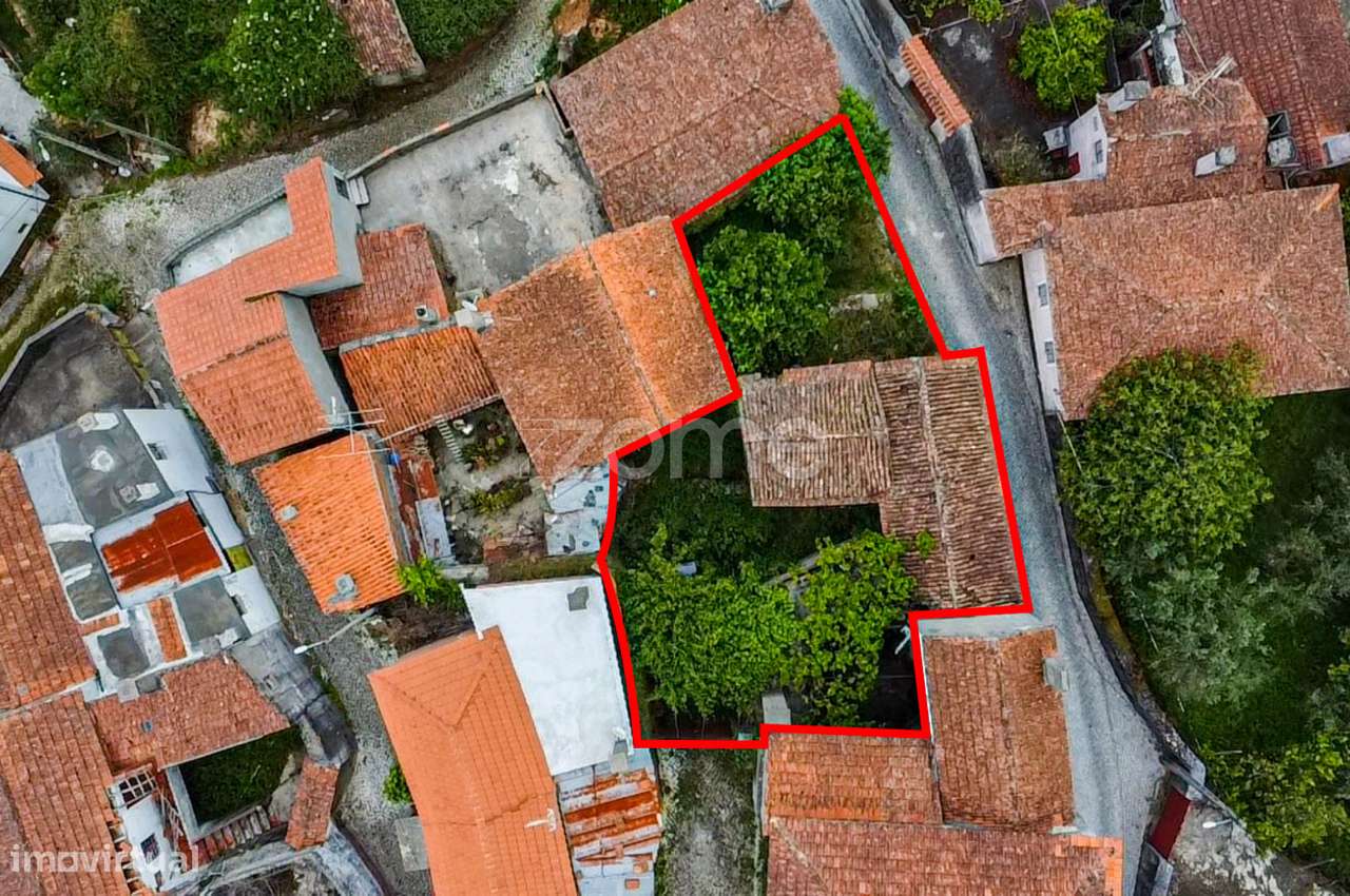 Moradia T2 | Castanheira de Pêra - Grande imagem: 3/24