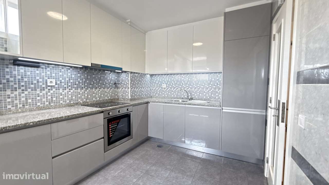 Apartamento T2 Remodelado, Rio Tinto-0