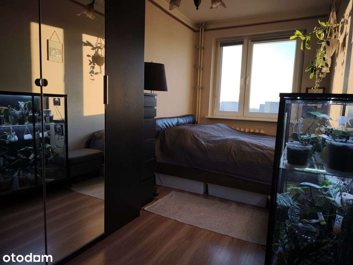 Sprzedam mieszkanie 4 pokojowe na Os. Sobieskiego-7