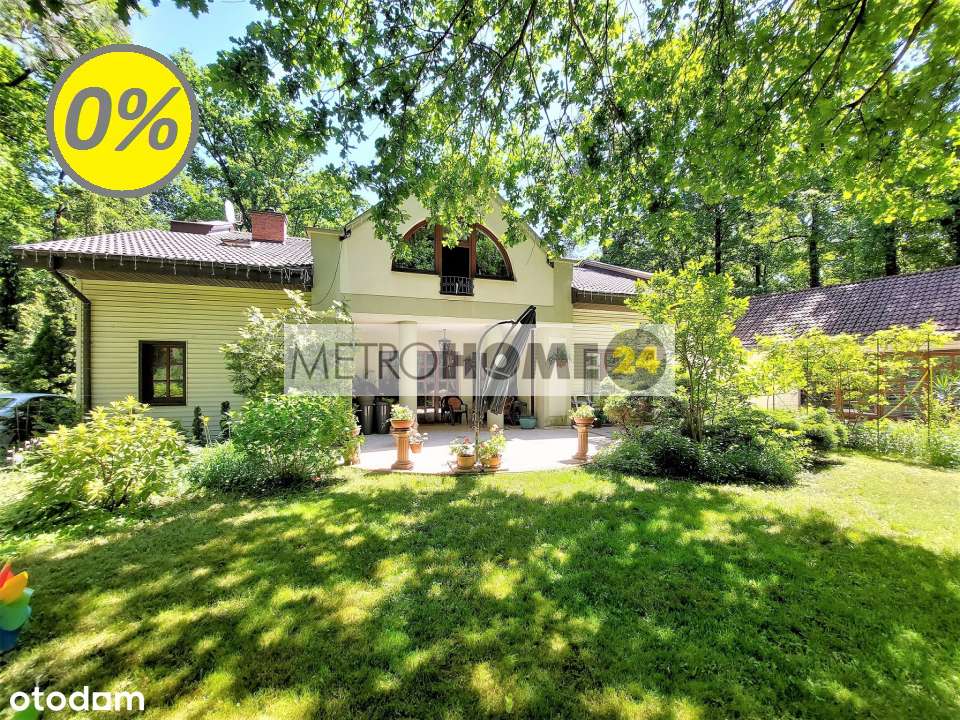 0% Prowizji - Stylowa architektura, duży ogród, domek gościnny, basen!