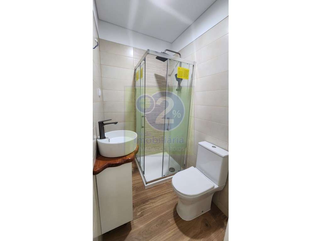 Apartamento T3, transformado em T2-6