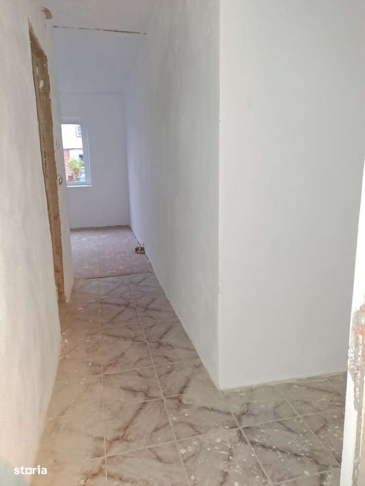 Vând apartament cu 2 camere Mioveni - Imagine principală: 5/6