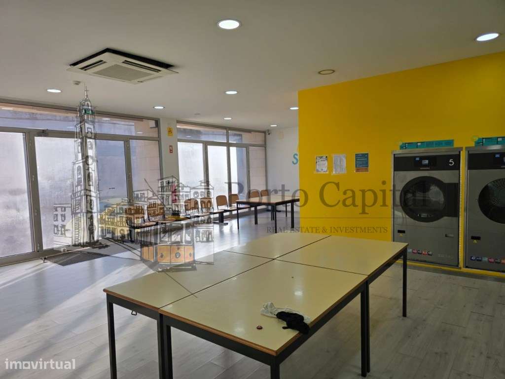 EXCELENTE LOJA AMPLA NO CENTRO HISTÓRICO DE LEÇA DA PALMEIRA - Exce... - Grande imagem: 5/20