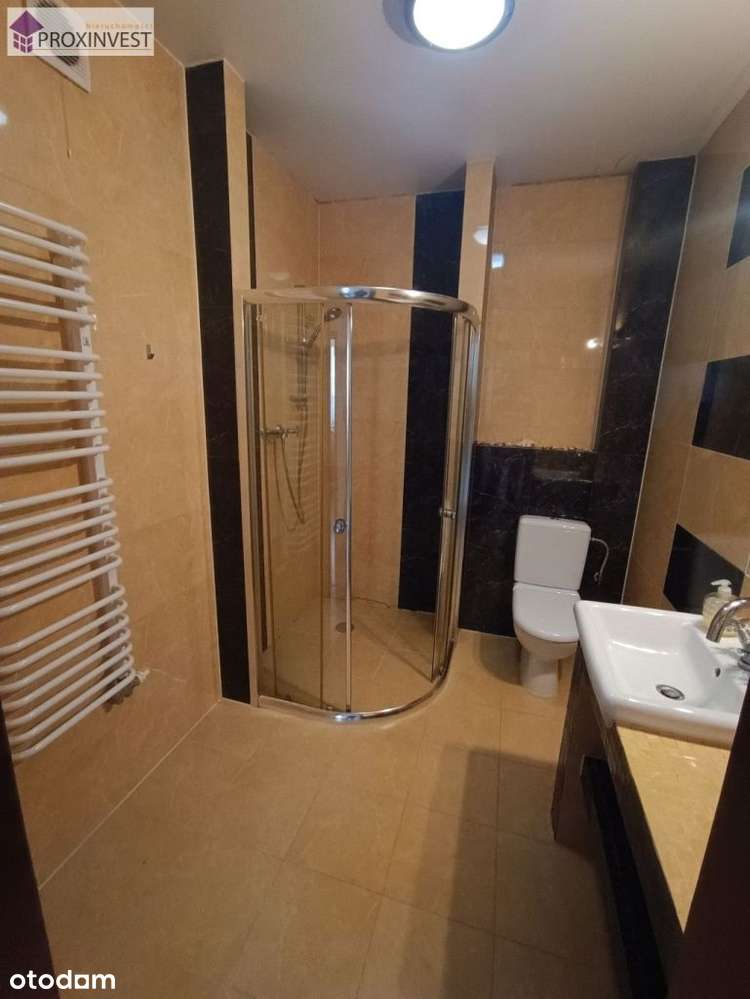 Duży dom wolnostojący-12