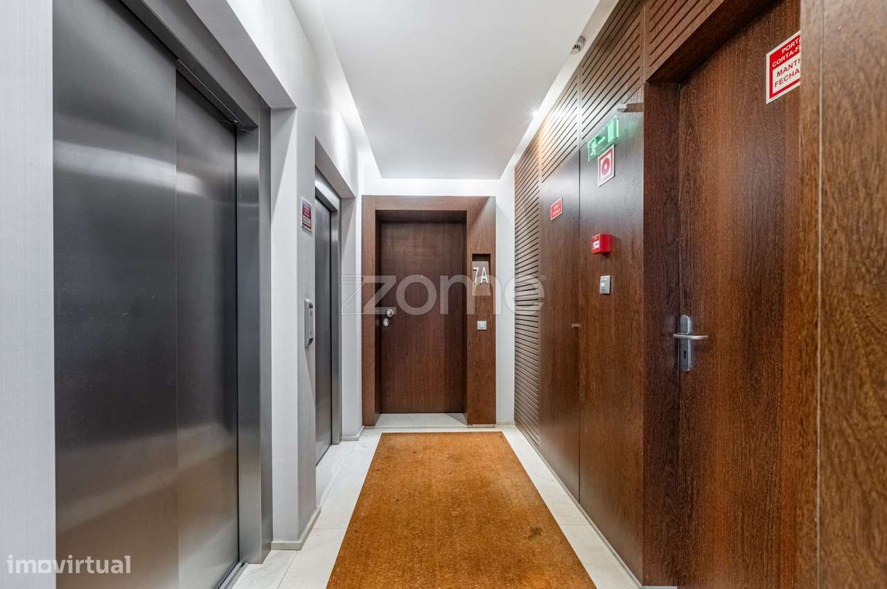 Apartamento T3 | 198 m2 | Varanda | Garagem 2x | St. Marinha-V.N.Gaia - Grande imagem: 2/34