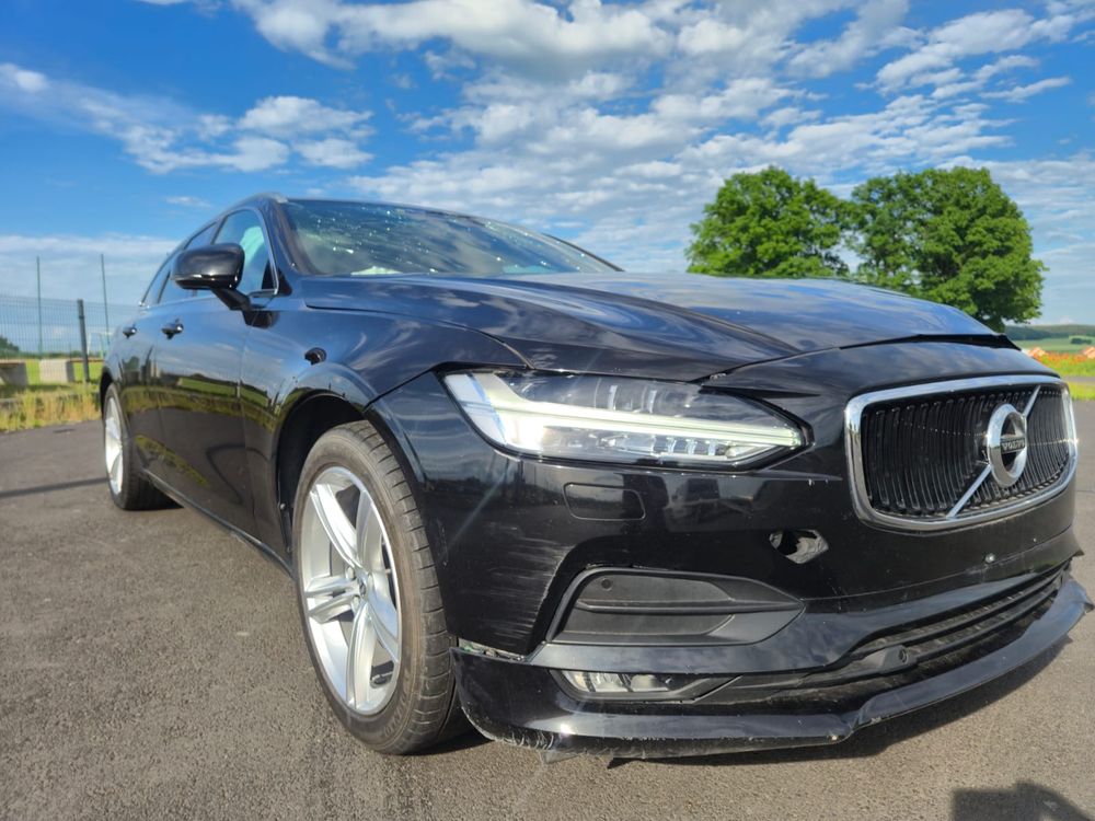 Volvo V90 D4 AWD Geartronic Momentum 2017