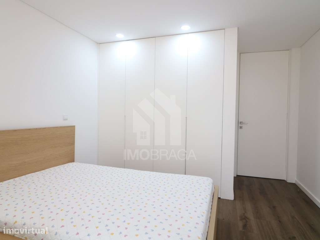 Venda Moradia Geminada T3, em Esporões, Braga-8