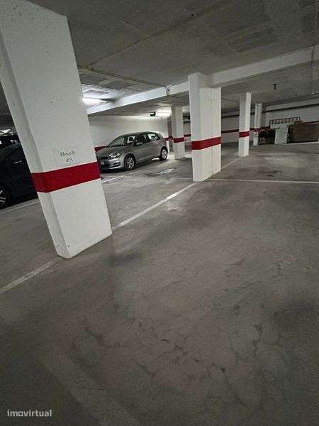 Alugo dois lugares de estacionamento em garagem em albufeira - Grande imagem: 4/4