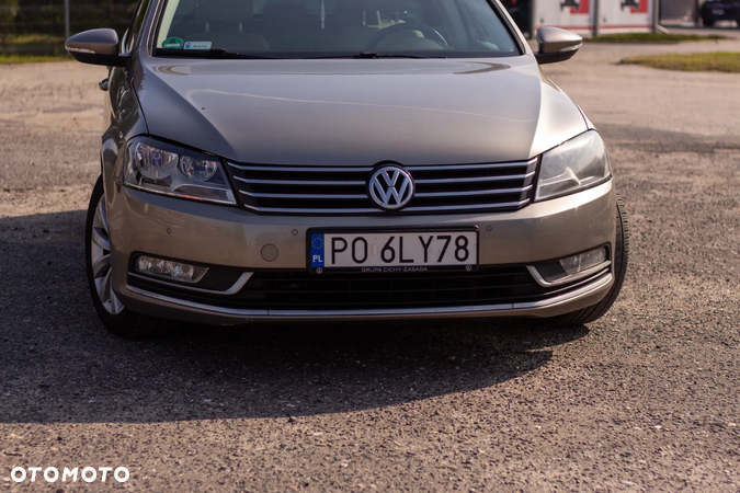 Volkswagen Passat Variant 2.0 TDI DPF DSG Highline - 3