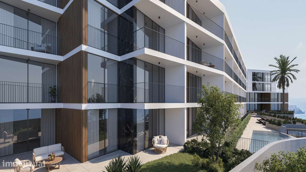 T3 único em Câmara de Lobos com 190m² exterior e acesso direto piscina - Grande imagem: 3/15