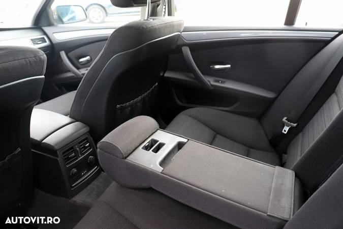 BMW Seria 5 520i - 19