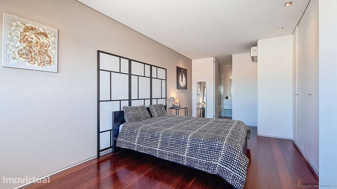 Apartamento T2 com garagem, em Árvore-9