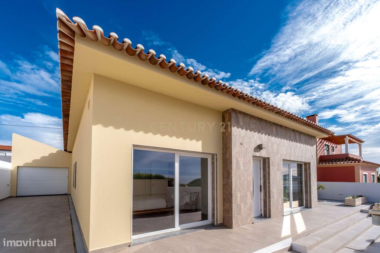 MORADIA ISOLADA TÉRREA T3 COM PISCINA AQUECIDA - ASSENTA (São Pedro d-5