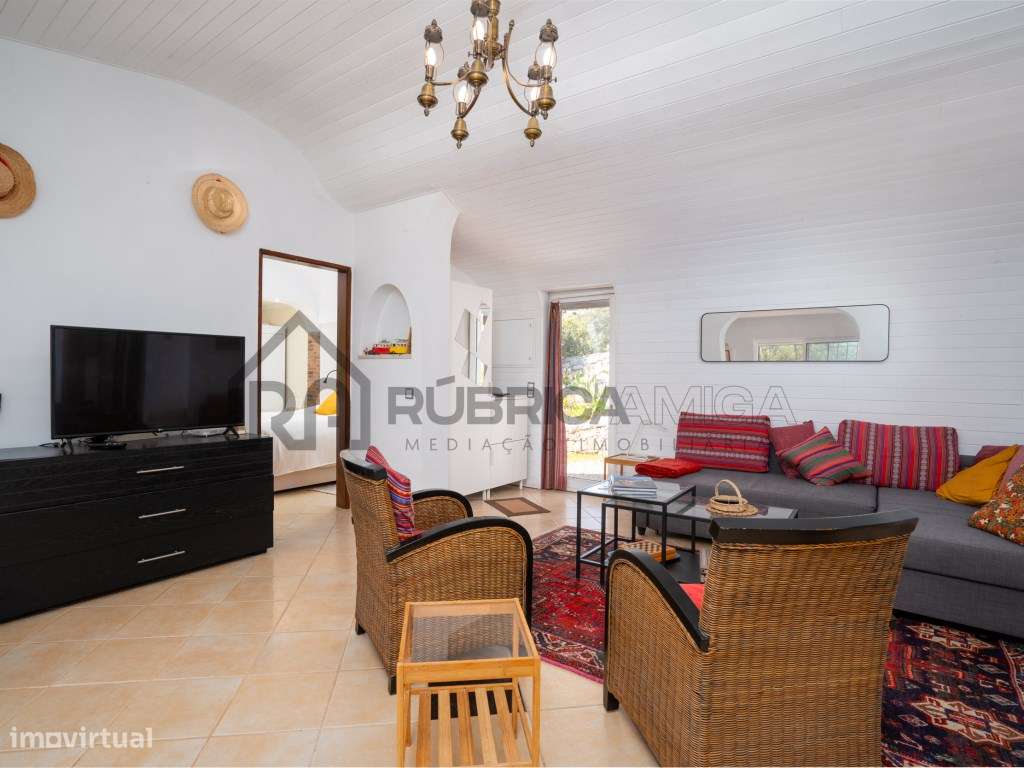 Moradia térrea de 3 quartos e piscina-9