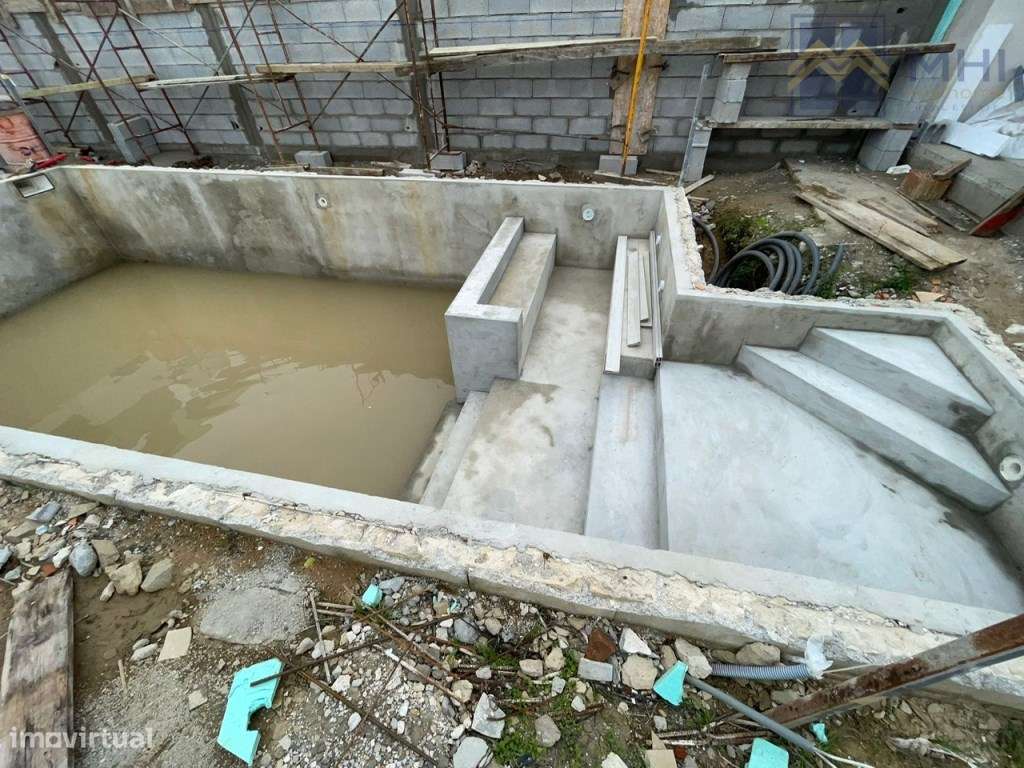 Moradias de Luxo T4 +1 a 500 metros da praia em Canidelo-59