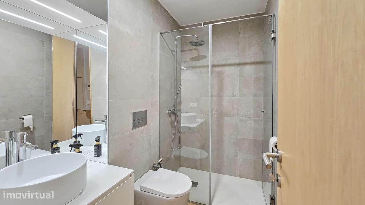 Apartamento semi-novo duplex com 2 quartos em Aveiro-12