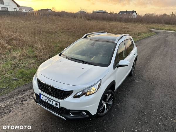 Peugeot 2008 1.2 Pure Tech Allure S&S EAT6 - 1