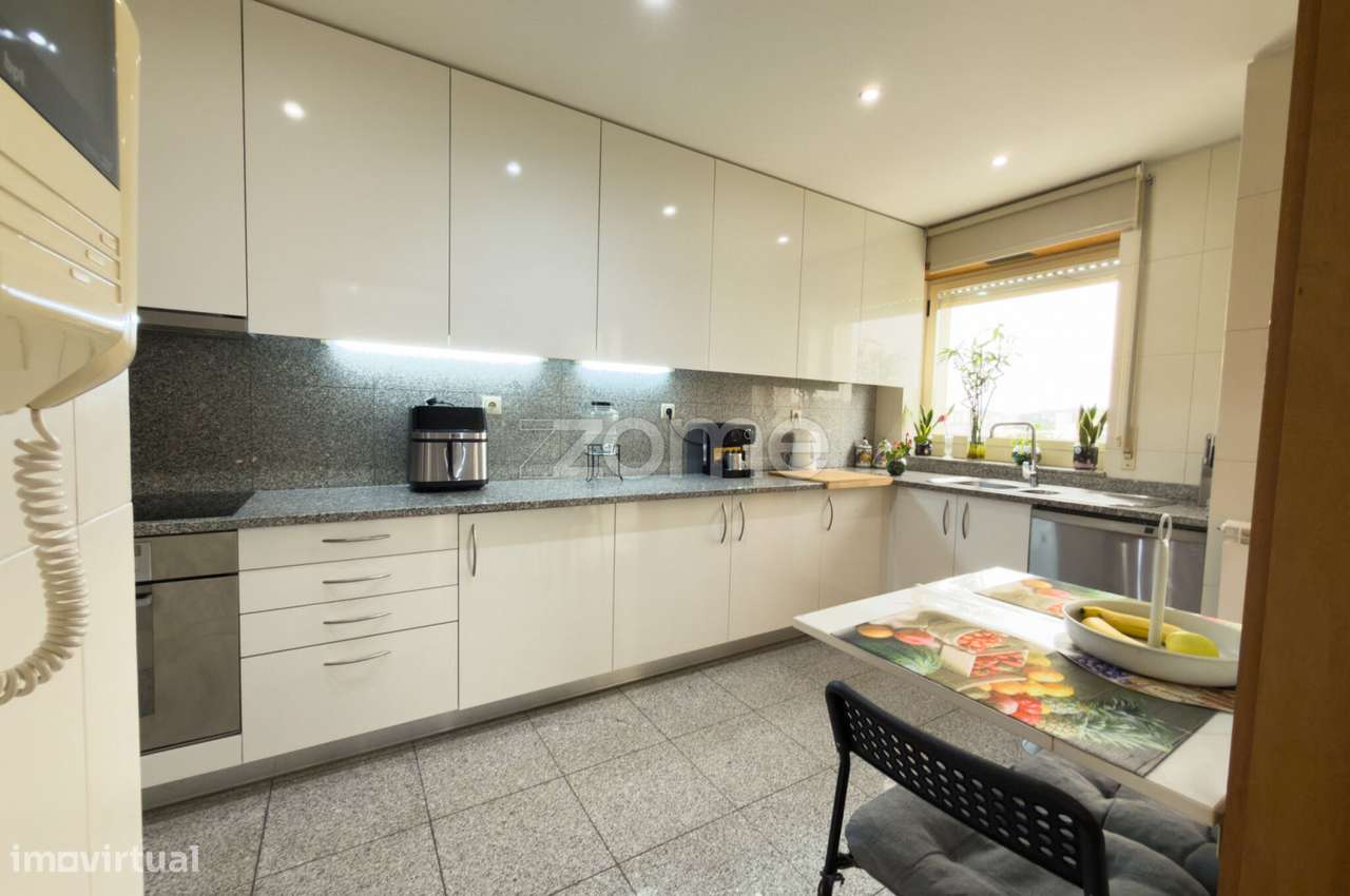 Apartamento T3 | Centro de Famalicão-30
