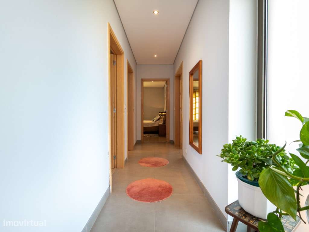 Encantadora Moradia Térrea V3-8