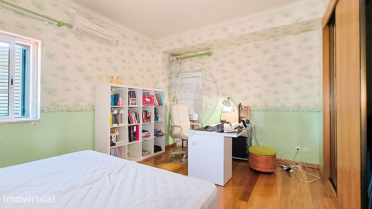 Moradia T5 para venda-30