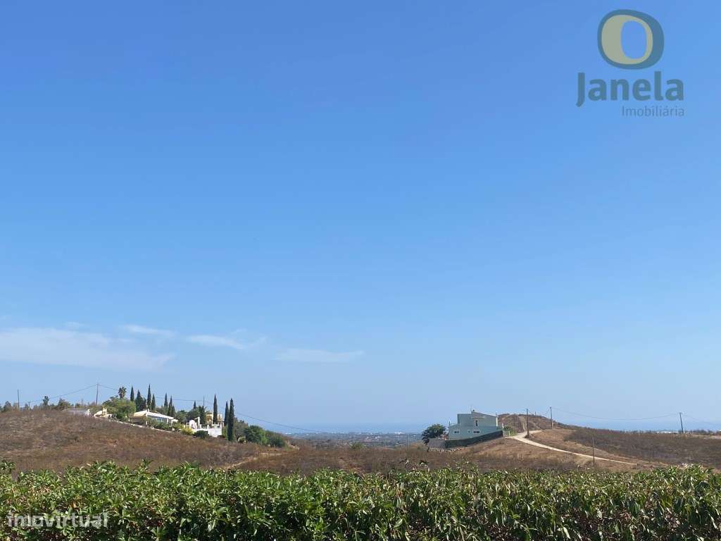Moradia e Negócio com Vistas Soberbas de Mar e Serra - Grande imagem: 3/16