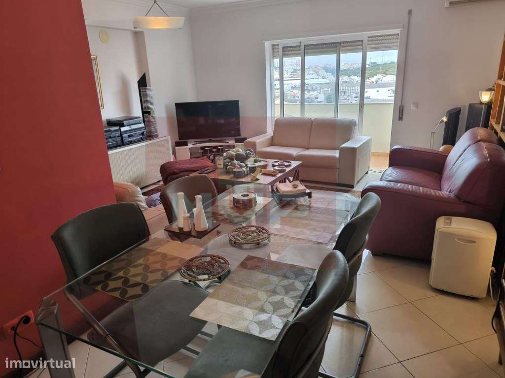 Apartamento T4 em Portimão-19