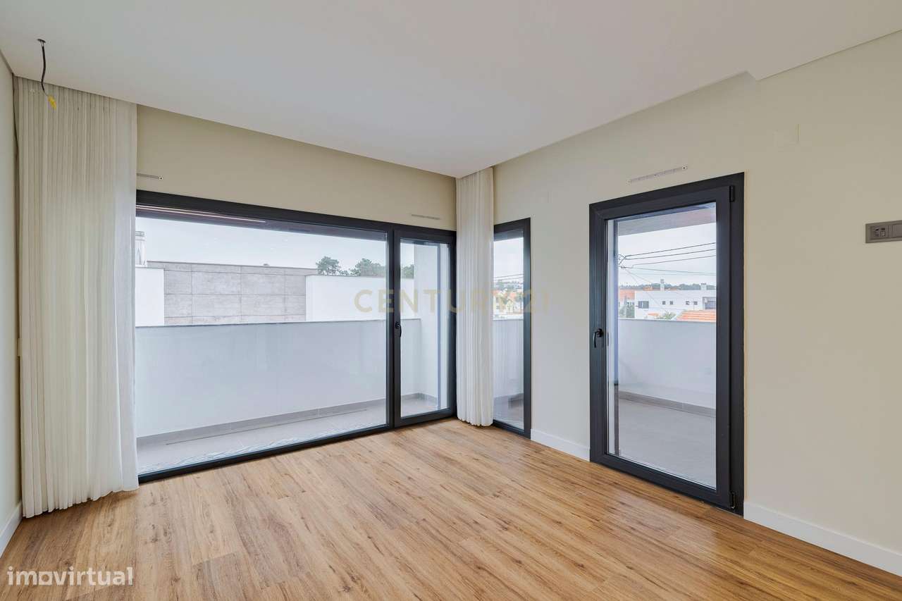 Casa em Construção  com piscina localizada na Quinta do Desembargador-28