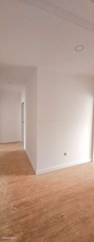 Apartamento T2 novo | Empreendimento em Loureiros, Oliveira de Azeméis - Grande imagem: 4/57