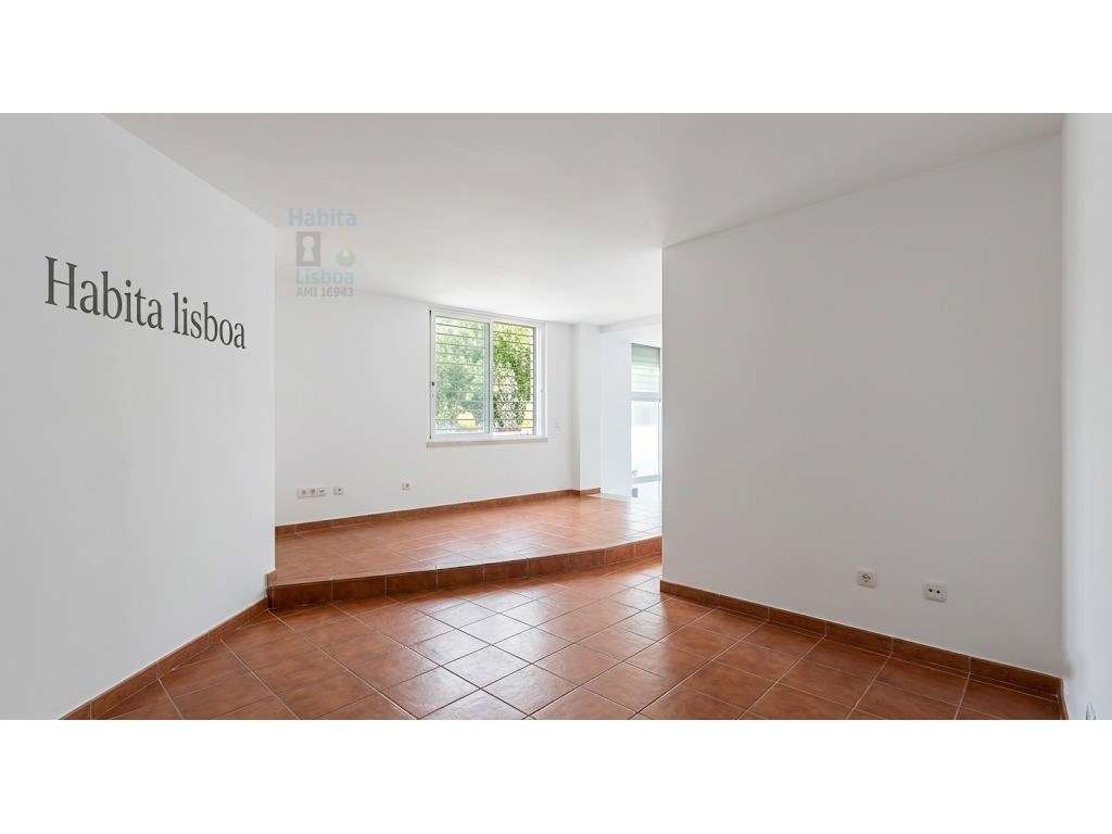 Escritório Duplex no Centro do Laranjeiro com Terraço-29