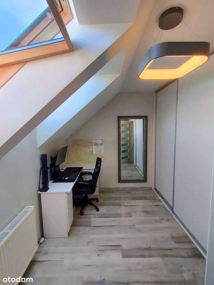 Bezczynszowy dom z garażem i fotowoltaiką-6