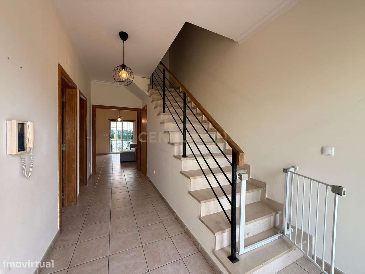 Moradia T3, no Tomilhal, com piscina e garagem. - Grande imagem: 2/20