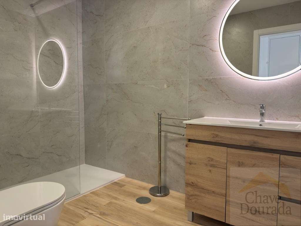 Estúdios T0 novos equipados e mobilados - junto à Escola Superior d... - Grande imagem: 3/6