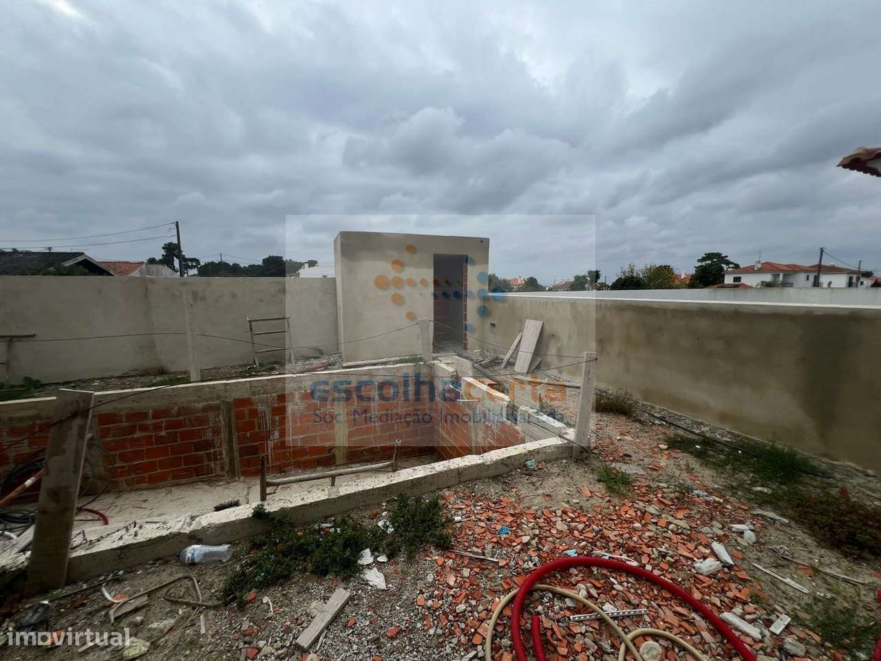 Moradia T5 C/ Piscina-12