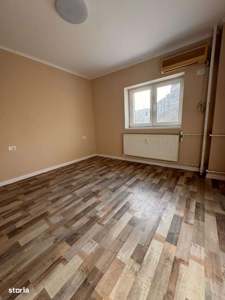 Apartament 3 camere, decomandat - 300 m de Metrou Ap Patriei - Renovat - Imagine principală: 4/19