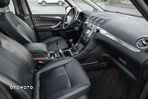 Ford S-Max 2.0 Titanium - 32