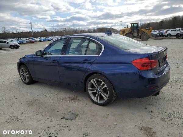 BMW Seria 3 330i xDrive Sport Line - 2