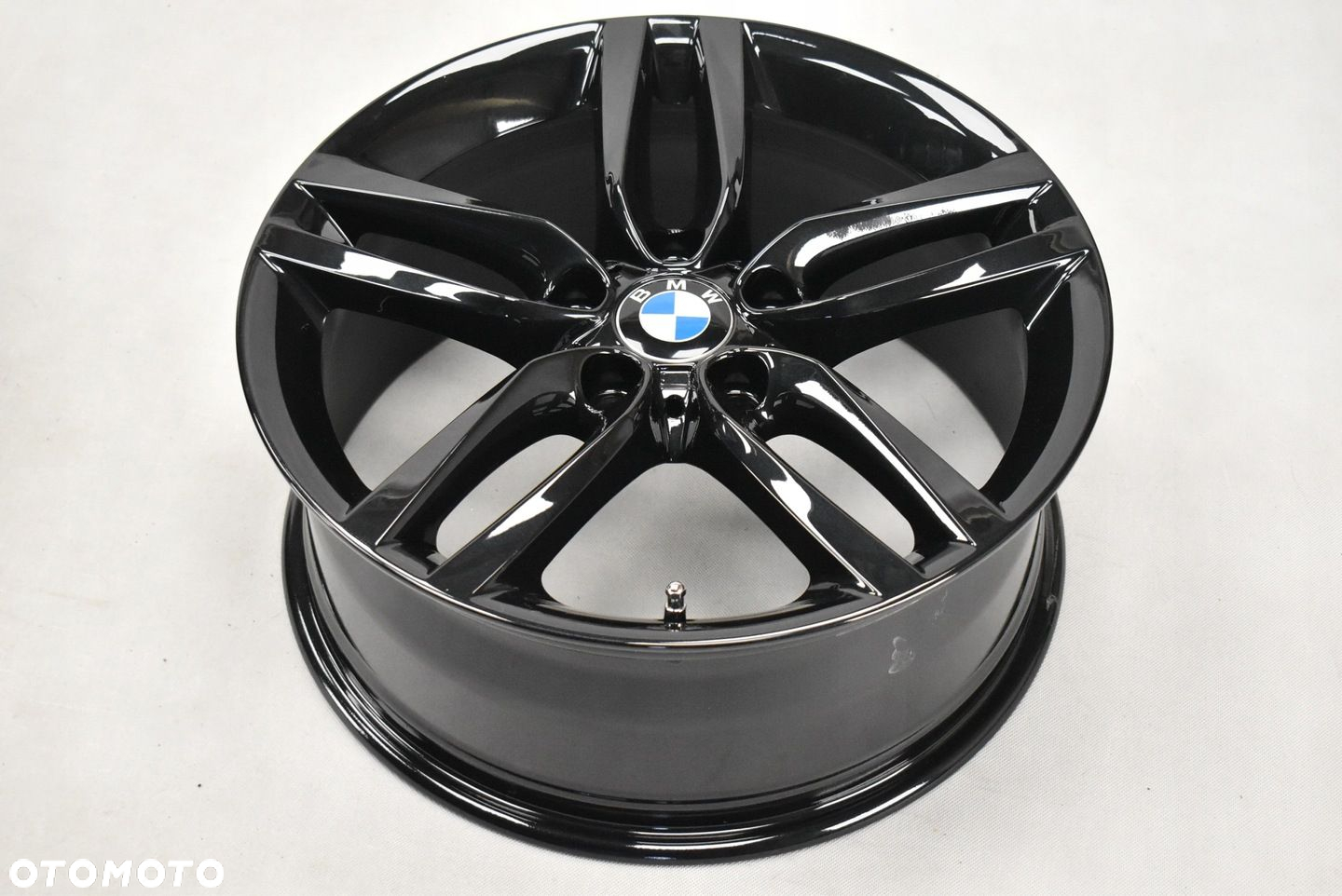 BMW 1 F20 F21 2 F22 F23 7,5x18 ET45 8x18 ET52 - 15