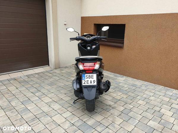 Yamaha NMAX - 6