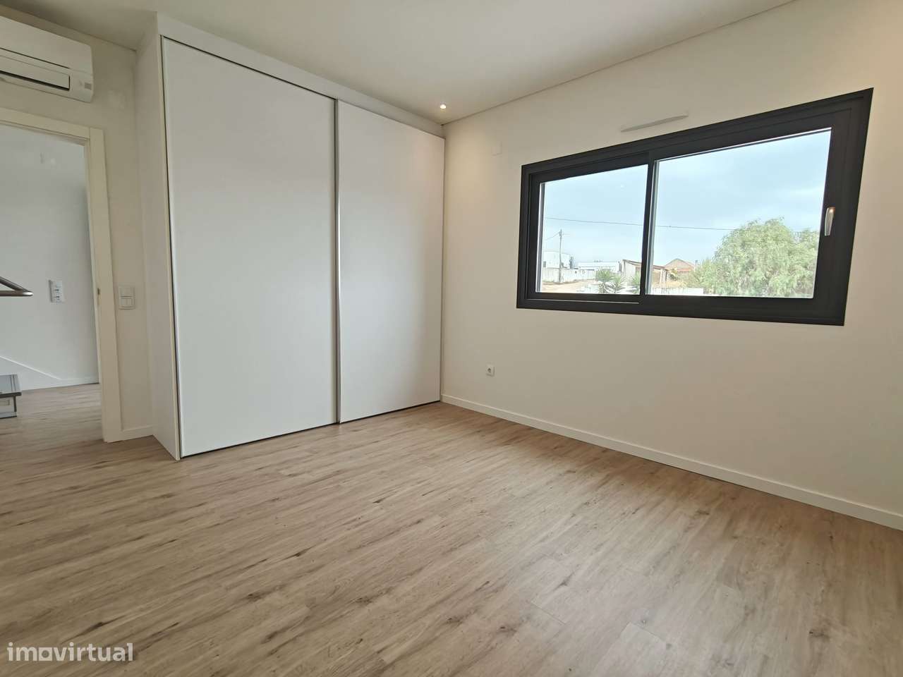 Moradia T4 c/ Certificação Energética A+ | Aveiras de Cima-8