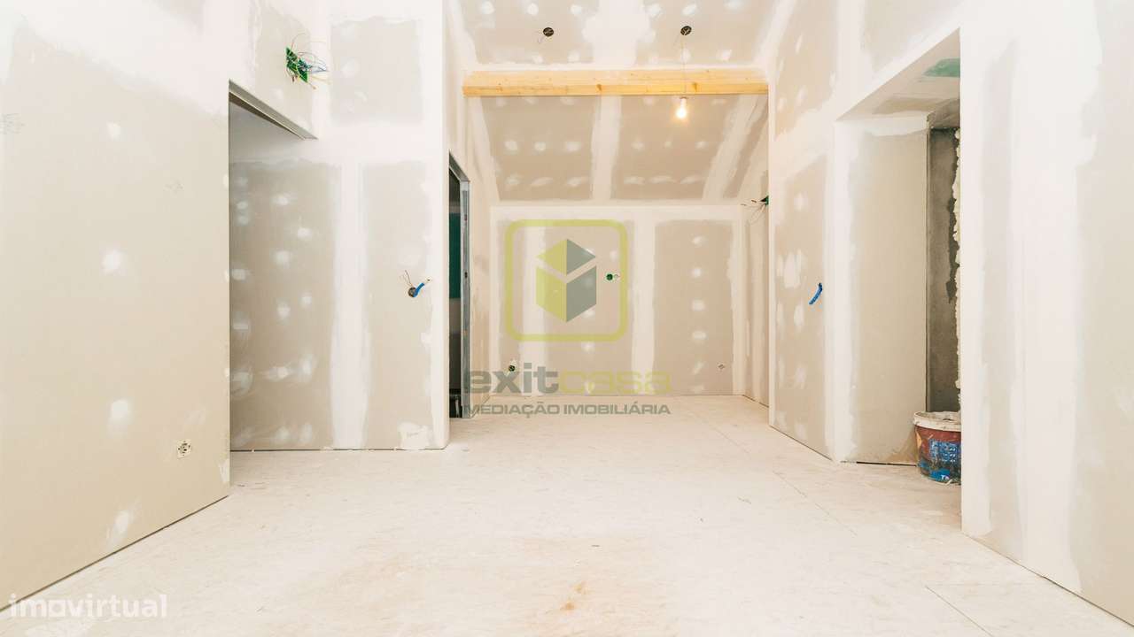 Moradia T4 remodelada-14