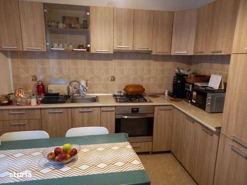 vand casa 4 camere comuna Buturugeni - Imagine principală: 5/8