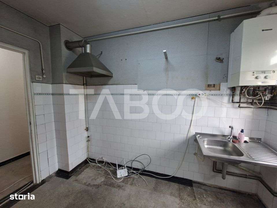 Cenusareasa apartamentelor - renovabil- balcon pivnita Mihai Viteazul - Imagine principală: 5/11