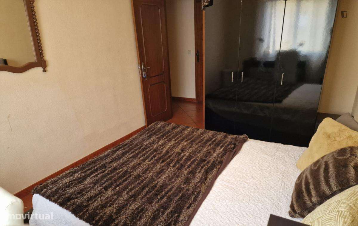 Quarto - localizado em Aveiro - Grande imagem: 3/9