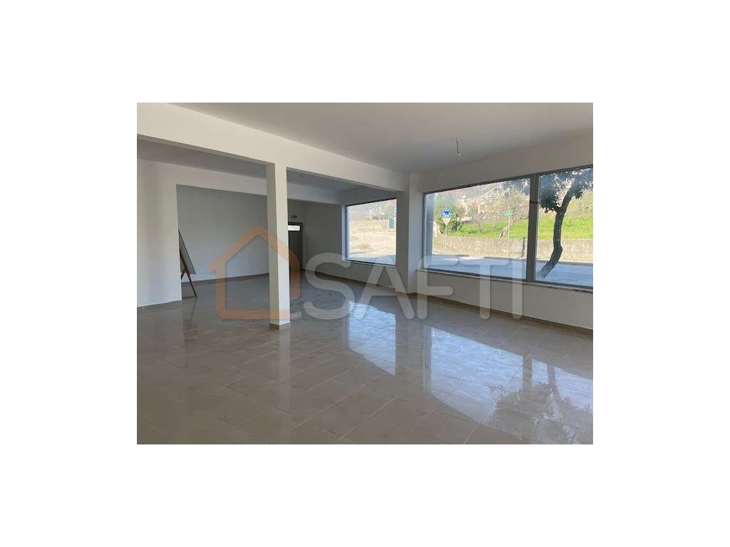 Loja para venda no centro de Alvaiazere - Grande imagem: 4/47