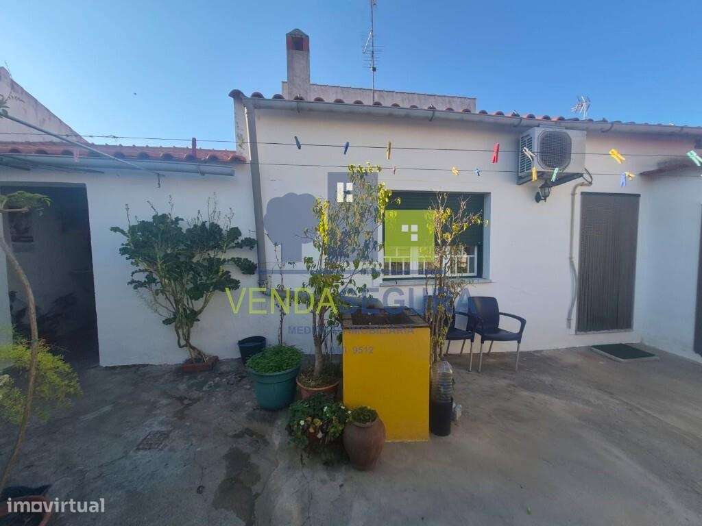 Moradia T3 com quintal, terraço e garagem | Pias-22