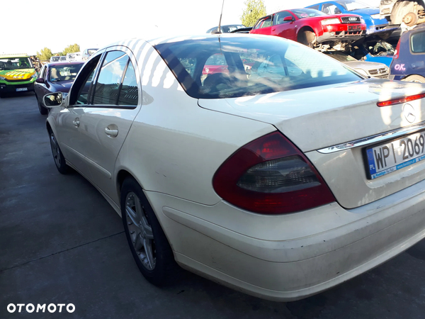 MERCEDES W211 2.2 CDI 06-09 LIFT OSŁONA PRZECIWSŁONECZNA DASZEK - 9