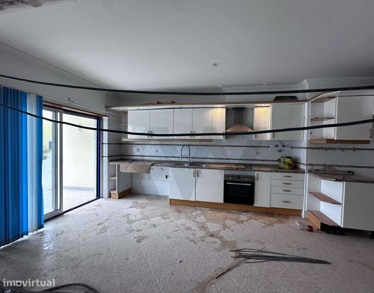 Apartamento T3 com Vista Mar, Terraço Privativo e Duas Suítes – Ericei - Grande imagem: 4/26