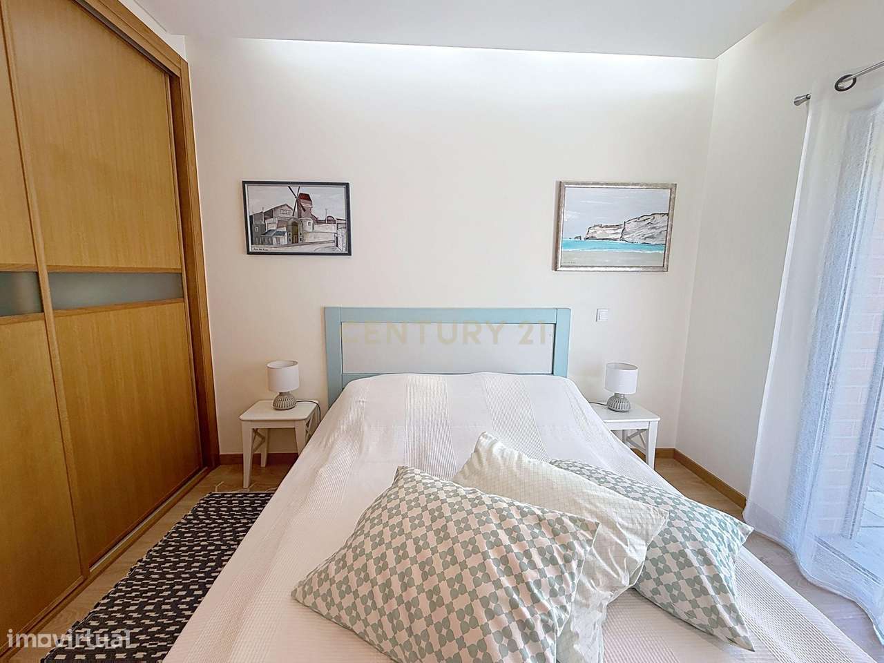 Apartamento T2 com varanda e garagem fechada na Nazaré.-22