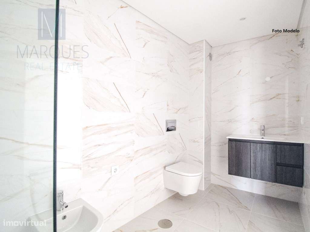 Apartamento T3 Duplex com Estacionamento e Arrumos em Vale Milhaços...-5