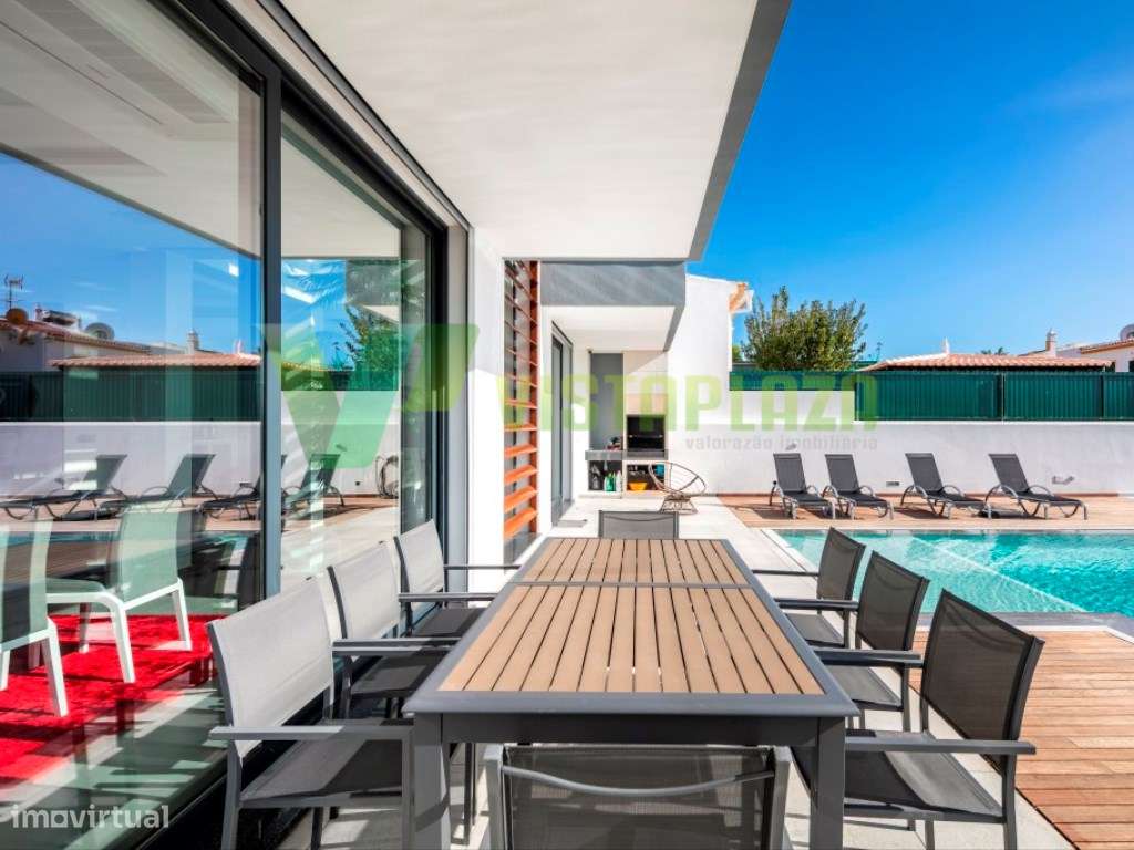 Moradia de Luxo em Ferragudo com Piscina e Proximidade das Lindas P... - Grande imagem: 5/31